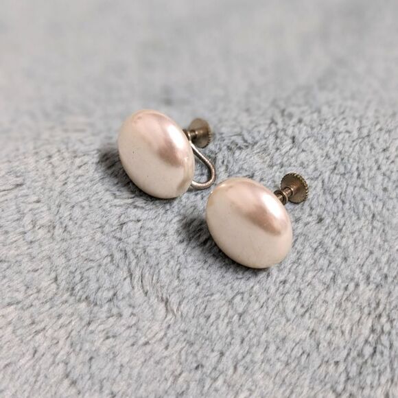 Vintage Faux Pearl Button Screw Back Earrings -Made in Japan - Picture 9 of 9